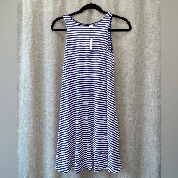 *Women's Old Navy Dress size xsmall (runs large could fit medium) NWT - Picture 1 of 5